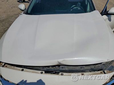 Zdjęcie 11 z 12 samochodu: 2018 HONDA ACCORD TOURING VIN:1HGCV2F97JA012398 - miniatura