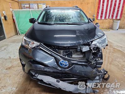 Piąte zdjęcie samochodu w środku: 2018 TOYOTA RAV4 HYBRID XLE VIN:JTMRJREV2JD210879 - miniatura