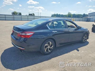 Trzecie zdjęcie samochodu z tyłu: 2017 HONDA ACCORD LX VIN:1HGCR2F36HA303386 - miniatura