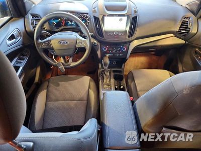 Zdjęcie 8 z 14 samochodu: 2019 FORD ESCAPE SE VIN:1FMCU0GD4KUC09694 - miniatura