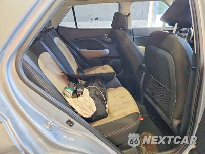 Zdjęcie 10 z 12 samochodu: 2020 HYUNDAI VENUE SEL VIN:KMHRC8A33LU037834 - miniatura