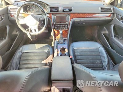Zdjęcie 8 z 13 samochodu: 2013 VOLKSWAGEN PASSAT SEL VIN:1VWCP7A33DC027012 - miniatura
