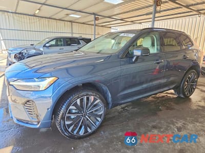 2026 VOLVO XC60 ULTRA YV4M12RM9T1495858 - główne zdjęcie licytacji z USA - miniatura