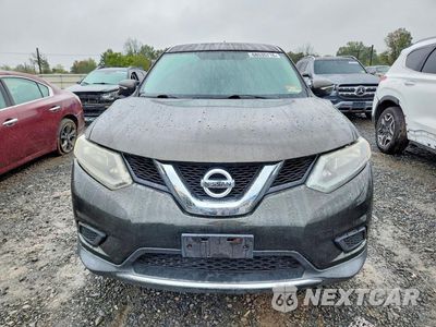 Piąte zdjęcie samochodu w środku: 2015 NISSAN ROGUE S VIN:KNMAT2MV4FP535524 - miniatura