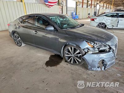 Czwarte zdjęcie samochodu z boku: 2020 NISSAN ALTIMA PLATINUM VIN:1N4AL4FVXLN308330 - miniatura