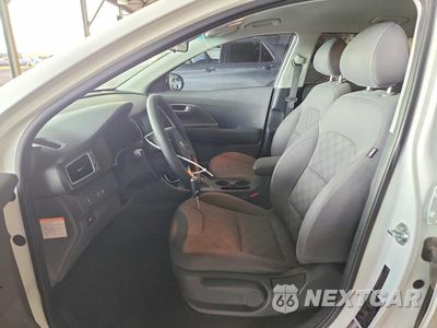 Zdjęcie 7 z 12 samochodu: 2019 KIA NIRO FE VIN:KNDCB3LC4K5265153 - miniatura