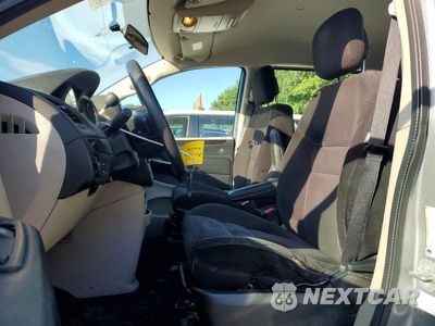 Zdjęcie 7 z 13 samochodu: 2014 DODGE GRAND CARAVAN SE VIN:2C4RDGBG8ER274316 - miniatura