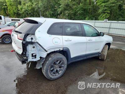 Trzecie zdjęcie samochodu z tyłu: 2022 JEEP CHEROKEE TRAILHAWK VIN:1C4PJMBX4ND520411 - miniatura