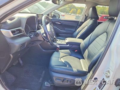 Zdjęcie 7 z 12 samochodu: 2020 TOYOTA HIGHLANDER XLE VIN:5TDGZRAH9LS513603 - miniatura