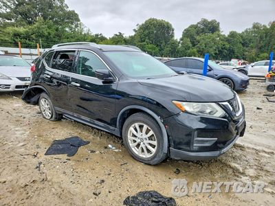 Czwarte zdjęcie samochodu z boku: 2017 NISSAN ROGUE SV VIN:5N1AT2MVXHC852178 - miniatura