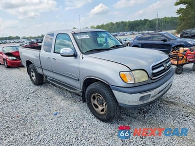 Czwarte zdjęcie samochodu z boku: 2002 TOYOTA TUNDRA SR5 VIN:5TBBN44192S312685 - miniatura