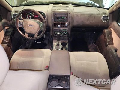 Zdjęcie 8 z 13 samochodu: 2008 FORD EXPLORER XLT VIN:1FMEU73E38UA53916 - miniatura