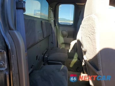 Zdjęcie 10 z 12 samochodu: 2005 CHEVROLET COLORADO VIN:1GCDT196058290710 - miniatura