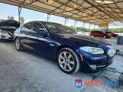 Czwarte zdjęcie samochodu z boku: 2013 BMW 550 I VIN:WBAFR9C52DD226659 - miniatura