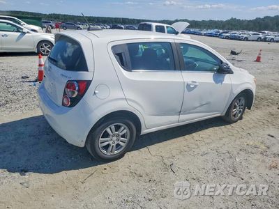 Trzecie zdjęcie samochodu z tyłu: 2015 CHEVROLET SONIC LT VIN:1G1JC6SH5F4207804 - miniatura