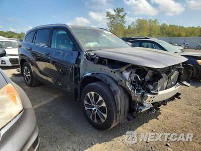 Czwarte zdjęcie samochodu z boku: 2024 TOYOTA HIGHLANDER XLE VIN:5TDKDRBH0RS553343 - miniatura