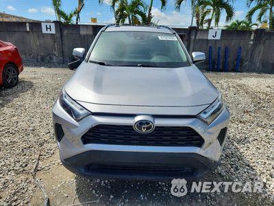 Piąte zdjęcie samochodu w środku: 2022 TOYOTA RAV4 XLE VIN:2T3W1RFV3NC191075 - miniatura