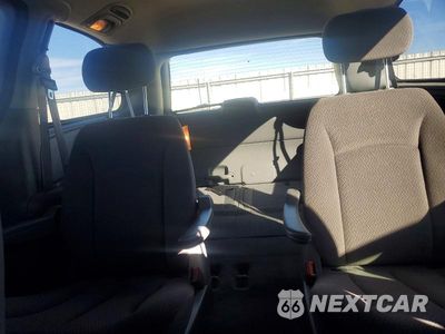 Zdjęcie 10 z 13 samochodu: 2006 DODGE GRAND CARAVAN SXT VIN:2D4GP44L06R857264 - miniatura