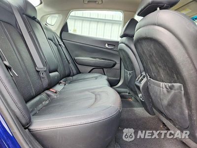 Zdjęcie 10 z 12 samochodu: 2017 KIA OPTIMA EX VIN:5XXGU4L35HG144217 - miniatura