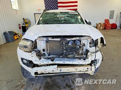 Piąte zdjęcie samochodu w środku: 2017 TOYOTA TACOMA TRD OFF-ROAD VIN:3TMCZ5AN8HM111530 - miniatura