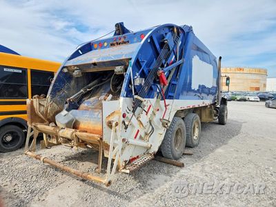 Trzecie zdjęcie samochodu z tyłu: 2014 FREIGHTLINER BUSINESS CLASS M2 REFUSE TRUCK VIN:1FVHCYCY8EHFT6124 - miniatura