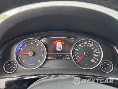Zdjęcie 9 z 12 samochodu: 2017 VOLKSWAGEN TOUAREG WOLFSBURG VIN:WVGRF7BP5HD001072 - miniatura