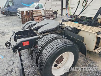 Zdjęcie 12 z 12 samochodu: 2018 VOLVO VNL SEMI TRUCK VIN:4V4N39TG3JN892439 - miniatura