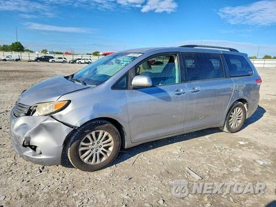 2013 TOYOTA SIENNA XLE 5TDYK3DC0DS319971 - główne zdjęcie licytacji z USA - miniatura
