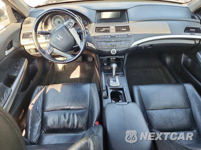 Zdjęcie 8 z 12 samochodu: 2009 HONDA ACCORD EXL VIN:1HGCP26889A131025 - miniatura