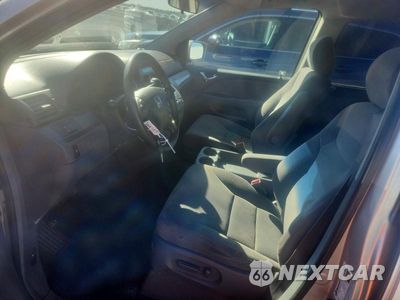 Zdjęcie 7 z 13 samochodu: 2006 HONDA ODYSSEY EX VIN:5FNRL38416B409254 - miniatura
