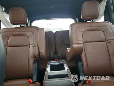 Zdjęcie 10 z 13 samochodu: 2025 LINCOLN AVIATOR RESERVE VIN:5LM5J7XCXSGL17069 - miniatura