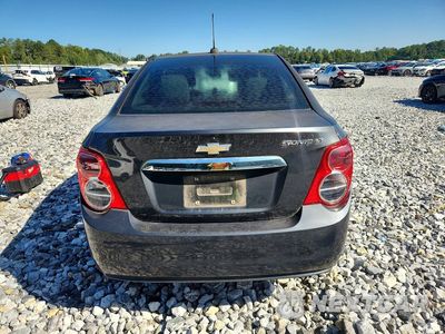 Zdjęcie 6 z 12 samochodu: 2015 CHEVROLET SONIC LT VIN:1G1JC5SH8F4125897 - miniatura