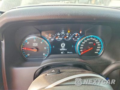 Zdjęcie 9 z 13 samochodu: 2017 GMC YUKON XL K1500 SLT VIN:1GKS2GKC3HR362919 - miniatura