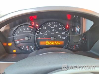 Zdjęcie 9 z 13 samochodu: 2005 NISSAN ARMADA SE VIN:5N1AA08A85N733367 - miniatura