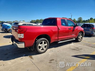 Trzecie zdjęcie samochodu z tyłu: 2012 TOYOTA TUNDRA DOUBLE CAB SR5 VIN:5TFRM5F1XCX044625 - miniatura