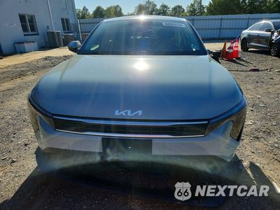 Piąte zdjęcie samochodu w środku: 2025 KIA K4 LXS VIN:3KPFT4DE0SE040958 - miniatura