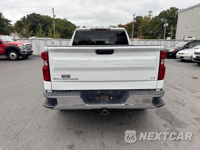Piąte zdjęcie samochodu w środku: 2020 CHEVROLET SILVERADO K1500 LT VIN:1GCRYDED5LZ259831 - miniatura
