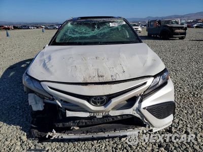 Piąte zdjęcie samochodu w środku: 2023 TOYOTA CAMRY XSE VIN:4T1K61AK9PU172443 - miniatura