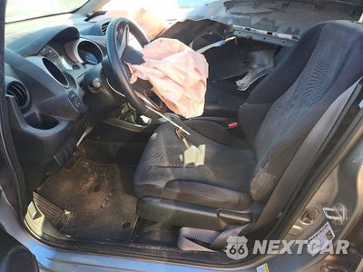 Zdjęcie 7 z 12 samochodu: 2010 HONDA FIT SPORT VIN:JHMGE8H47AS001009 - miniatura