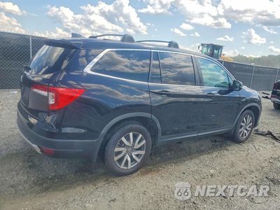 Trzecie zdjęcie samochodu z tyłu: 2021 HONDA PILOT EXL VIN:5FNYF5H58MB044883 - miniatura
