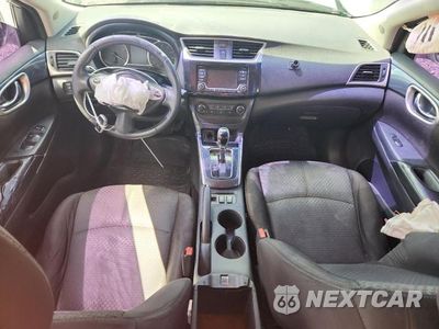 Zdjęcie 8 z 12 samochodu: 2016 NISSAN SENTRA SR VIN:3N1AB7AP5GY210230 - miniatura