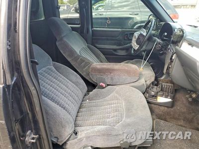 Zdjęcie 10 z 12 samochodu: 2001 CHEVROLET S TRUCK S10 VIN:1GCCS19W618115113 - miniatura