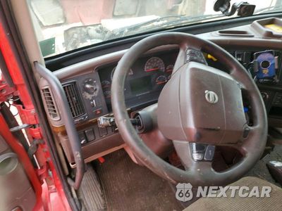 Zdjęcie 8 z 14 samochodu: 2015 VOLVO VNL SEMI TRUCK VIN:4V4NC9EG2FN180203 - miniatura