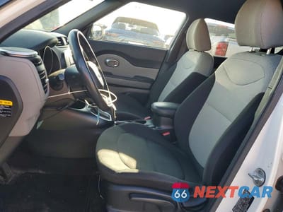 Zdjęcie 7 z 13 samochodu: 2014 KIA SOUL BASE VIN:KNDJN2A22E7010481 - miniatura