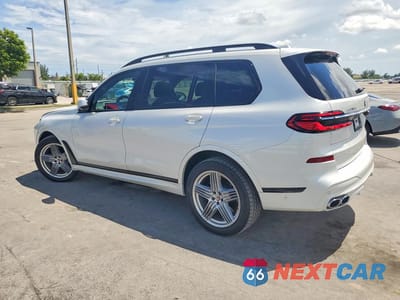 Drugie zdjęcie samochodu z przodu: 2025 BMW X7 ALPINA XB7 VIN:5UX43EM08S9W69548 - miniatura