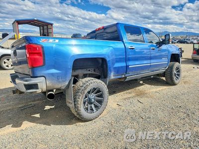 Trzecie zdjęcie samochodu z tyłu: 2015 CHEVROLET SILVERADO K2500 HEAVY DUTY LTZ VIN:1GC1KWE83FF680501 - miniatura