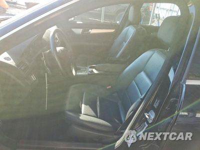 Zdjęcie 7 z 12 samochodu: 2010 MERCEDES-BENZ C 300 VIN:WDDGF5EB4AR086484 - miniatura