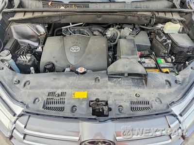 Zdjęcie 12 z 13 samochodu: 2018 TOYOTA HIGHLANDER XLE VIN:5TDJZRFH3JS543692 - miniatura