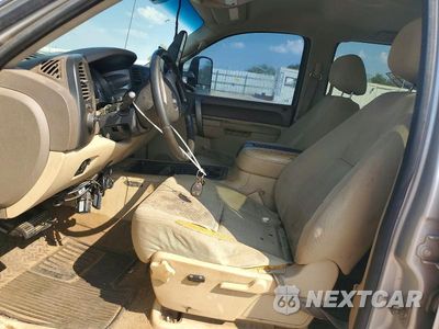 Zdjęcie 7 z 13 samochodu: 2013 GMC SIERRA K2500 SLE VIN:1GT120CG1DF126460 - miniatura