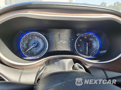 Zdjęcie 9 z 13 samochodu: 2018 CHRYSLER PACIFICA TOURING L VIN:2C4RC1BG5JR305676 - miniatura